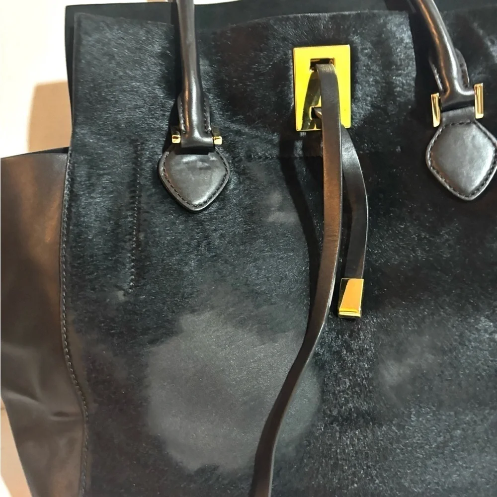 Michael kors calfskin hair/ leather Elegant Black Leather Tote Bag